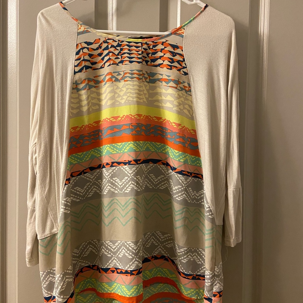 Quarter sleeved multicolored shirt